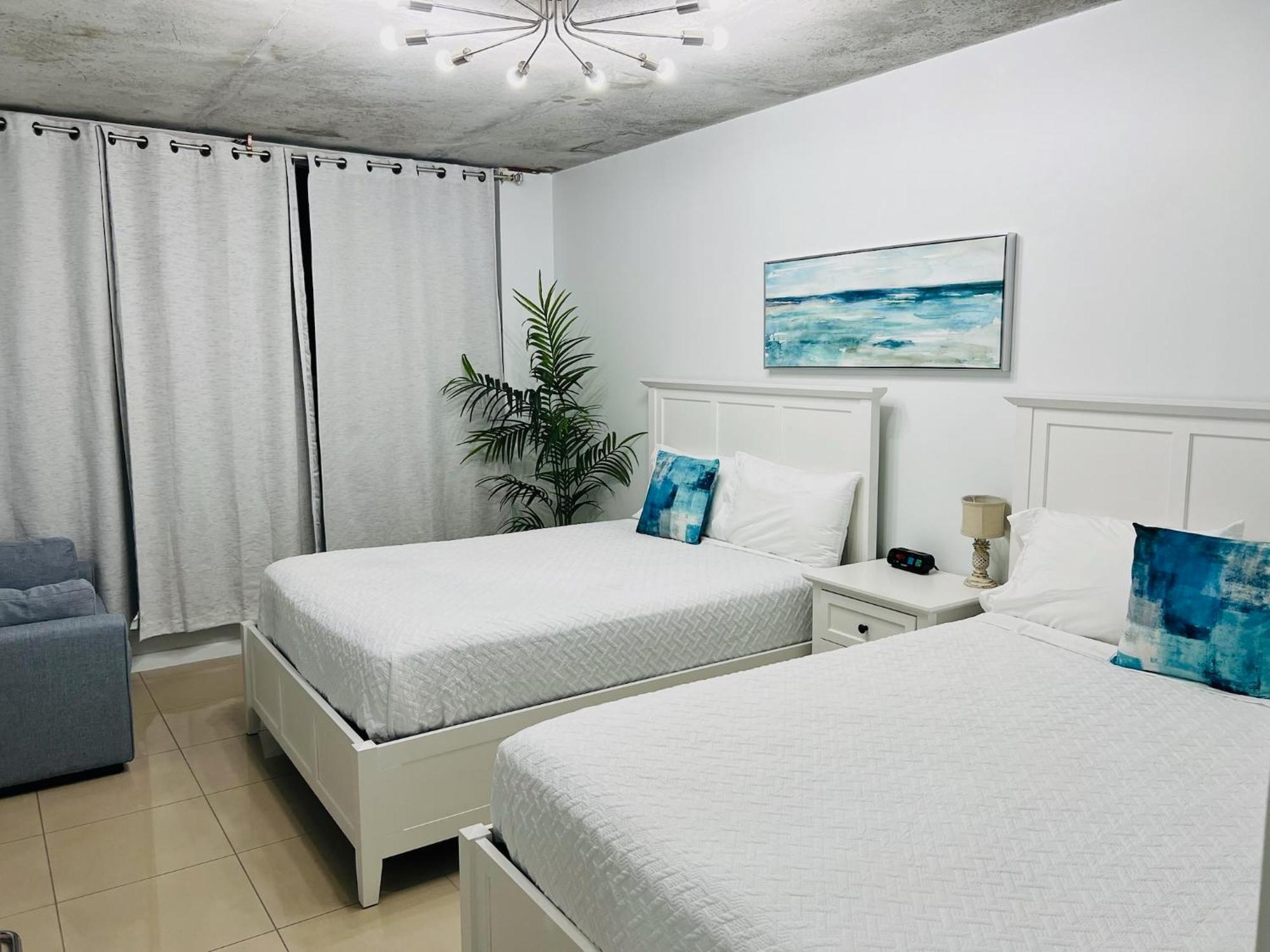 Spacious 2Bd 2Bth At Midblock 마이애미 외부 사진